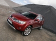 Mitsubishi Outlander XL: Свой среди чужих