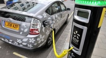 Электромобили научились заряжаться от дорог