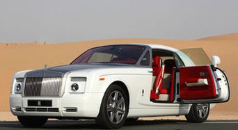 В Абу-Даби появились новые модели Rolls Royce Phantom