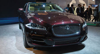 Дебют бронекара Jaguar XJ состоялся в Москве