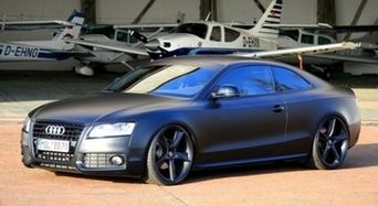 Audi A5 довели до состояния Matte Black