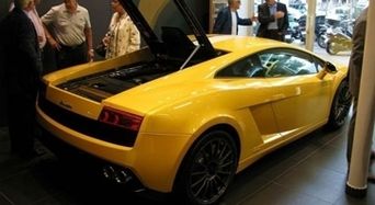 Lamborghini Gallardo LP 550-2 Valentino Balboni явил себя в Париже
