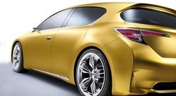 Компания Lexus показала новый хэтчбек