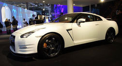 Рестайлинговый спорткар GT-R Nissan показали в Париже