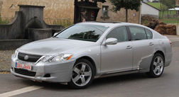 Обновленный седан Lexus GS начали тестировать
