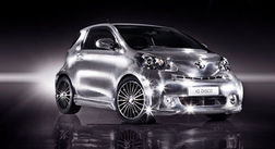 Toyota iQ Disco засверкал в лучах гламура