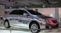 Японцы облили Toyota Corolla хромом