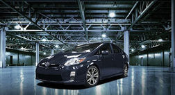 Спортивный гибрид Prius от Toyota