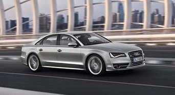 "Зараженный" Audi S8