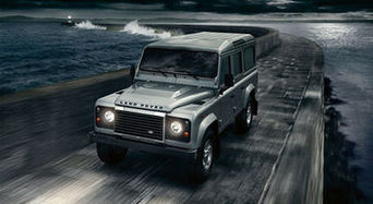 Показ новинки Land Rover не за горами