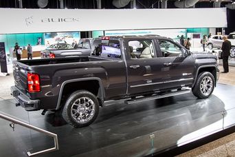 В Нью-Йорке показали пикап GMC Sierra 1500