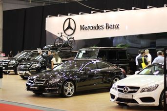 На SIA 2013 стенд Mercedes-Benz сверкает новинками