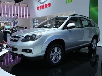 Кроссовер BYD S6 стал мощнее и легче