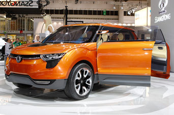 Недорогой кроссовер SsangYong X100 покажут в марте