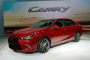 Первое фото рестайлинговой Toyota Camry