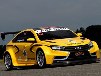 Перезнтована гоночная версия Lada Vesta