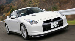 Porsche 911 и Nissan GT-R – спор не окончен