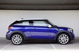 Яркий MINI Paceman ворвался в Украину