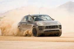 Маленький кроссовер Porsche обзаведется тремя моторами