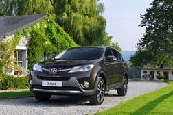 Новая дизельная Toyota RAV4 едет в Украину