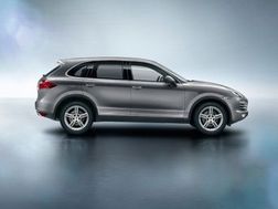 На украинском рынке «платиновый» Porsche Cayenne