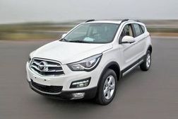 Стильная китайская новинка Haima S5