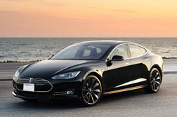 Победитель ежегодной американской премии Top Picks 2014 стал Tesla Model S