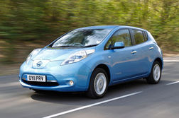 Nissan Leaf перестанет нуждаться в мойке