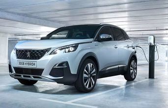 Самый мощный и экономичный кроссовер Peugeot с полным  приводом