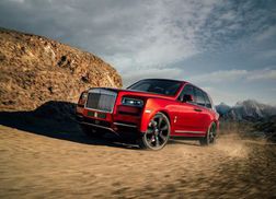 Rolls-Royce Cullinan - первый дебют компании в классе кроссоверов