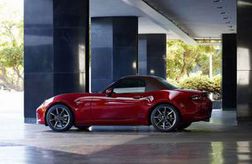 Улучшенный  родстер MX-5  от  Mazda