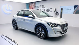 Новый Peugeot 208 в крутом дизайне и с электрической версией
