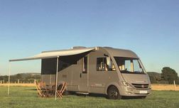 Мобильный дом на колесах от компании Adria